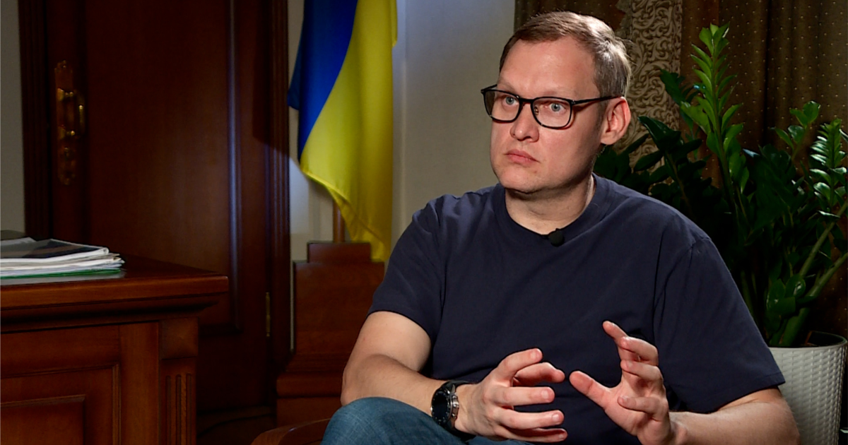 Справа Смирнова. Як Банкова відбиватиметься від нових звинувачень у корупції

                    – Юрій Вишневський