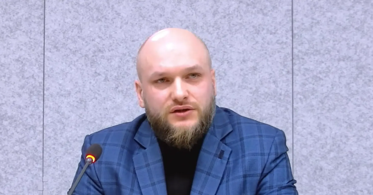 "Чужі" замість "своїх". Чим небезпечний для Банкової новий директор БЕБ Цивінський

                    – Юрій Вишневський