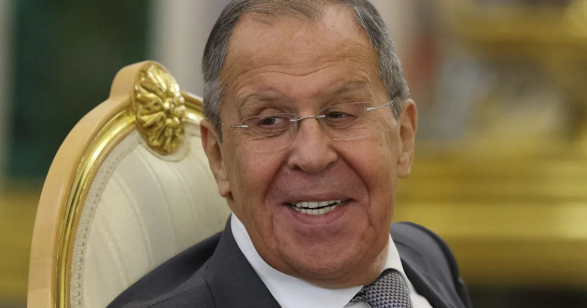 Стамбульські мрії Москви. Навіщо Лавров знущається з Трампа

                    – Юрій Вишневський