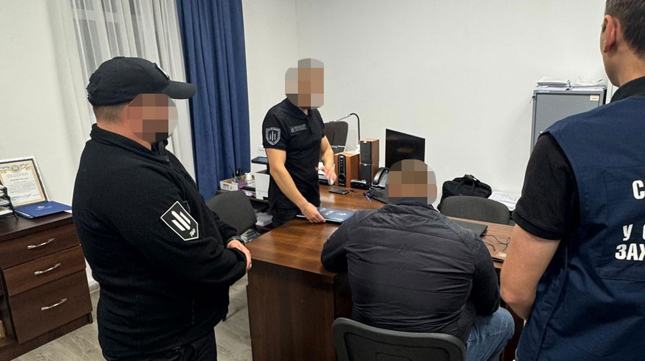 ​Командир військової частини з Рівного змушував підлеглих будувати йому хату – ДБР