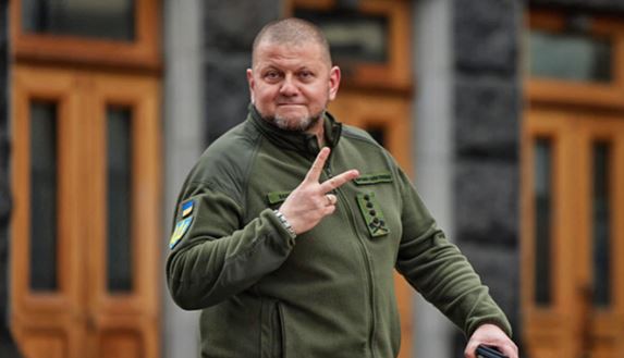 Залужний збирає команду на вибори – Манафорт, Ланза і російський слід