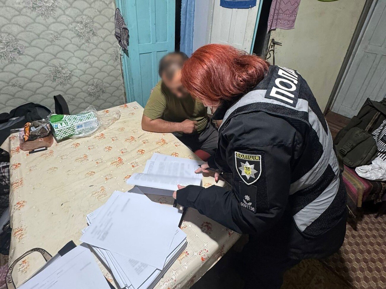 У Запоріжжі шахраї під виглядом військових отримували благодійну допомогу і продавали її