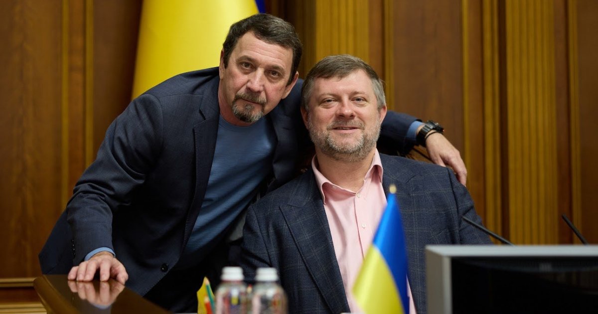 "Справа про конверти". Як тепер житимуть "слуги народу"

                    – Юрій Вишневський