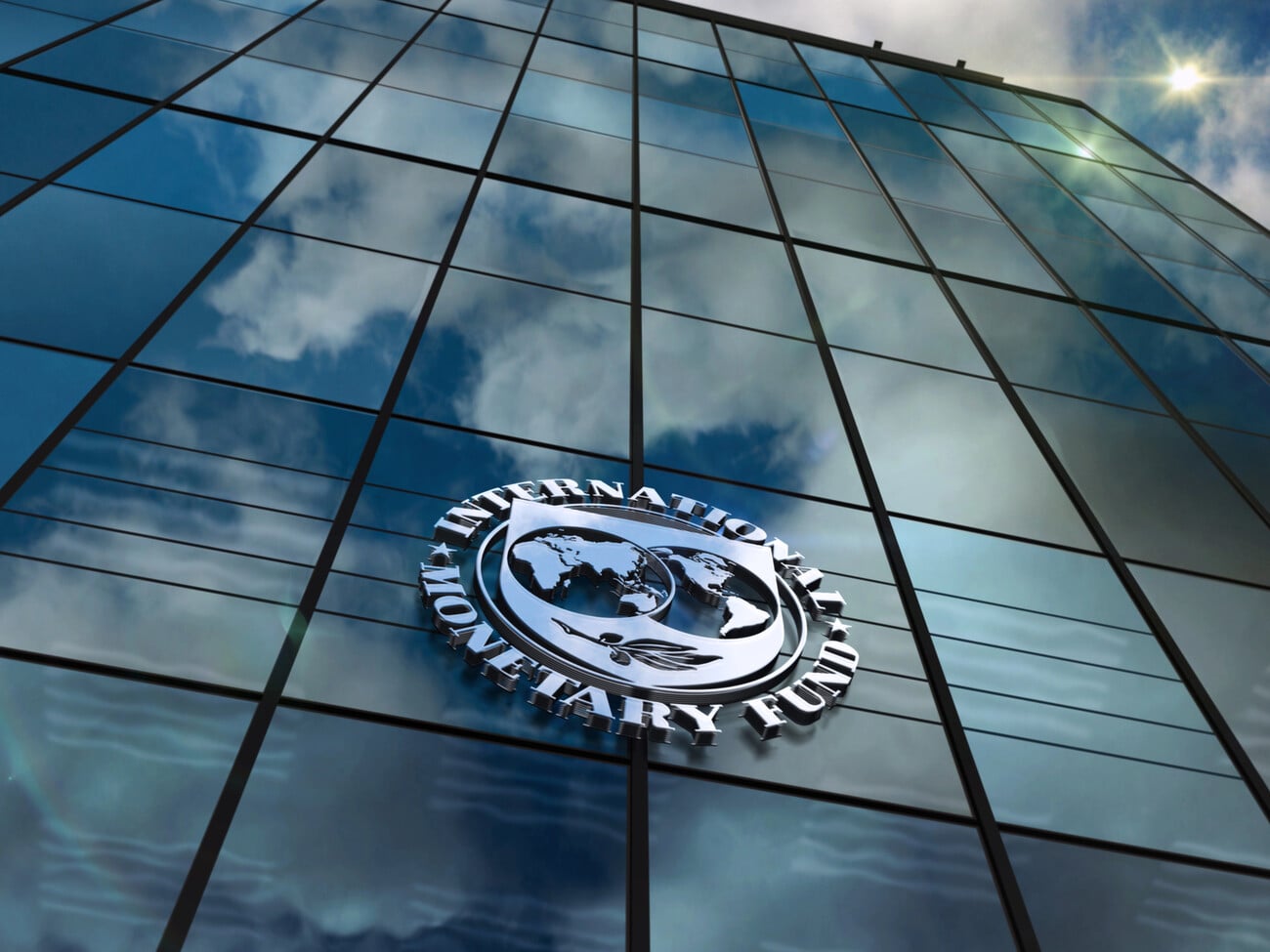 МВФ затвердив нову чотирирічну програму для України на $8,1 млрд