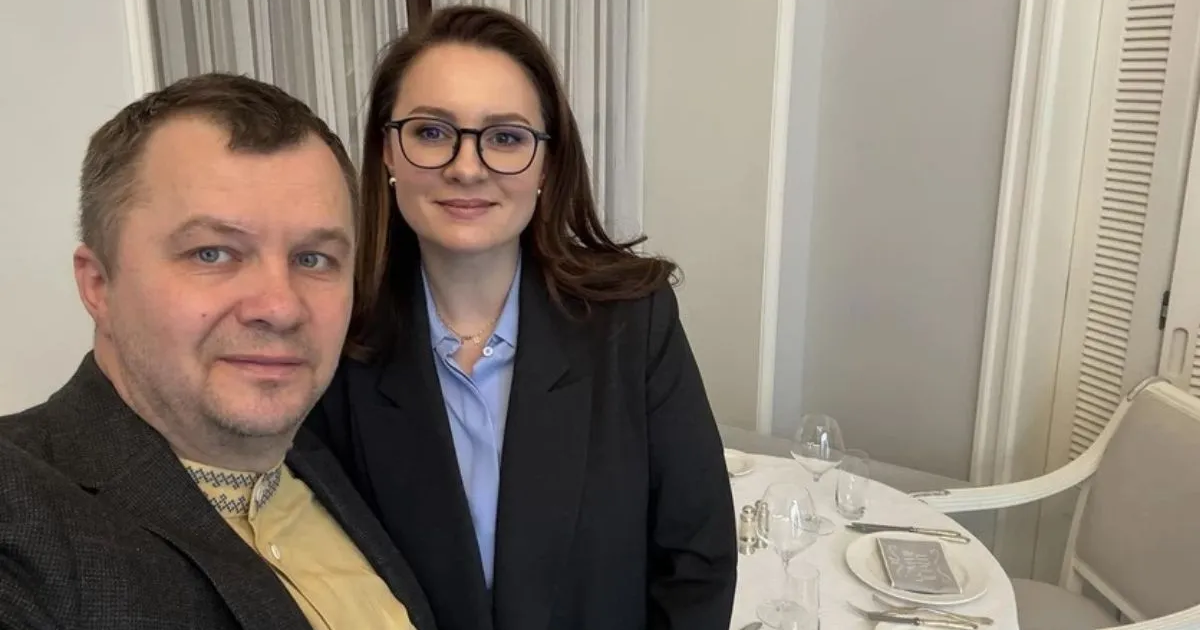 Трирукий монстр і викладацькі будні. Чим займається Свириденко у школі Милованова

                    – Юрій Вишневський