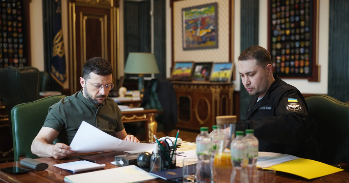 Служба зовнішньої розвідки замість Офісу президента? Чи справді Зеленський готується звільнити Буданова

                    – Юрій Вишневський