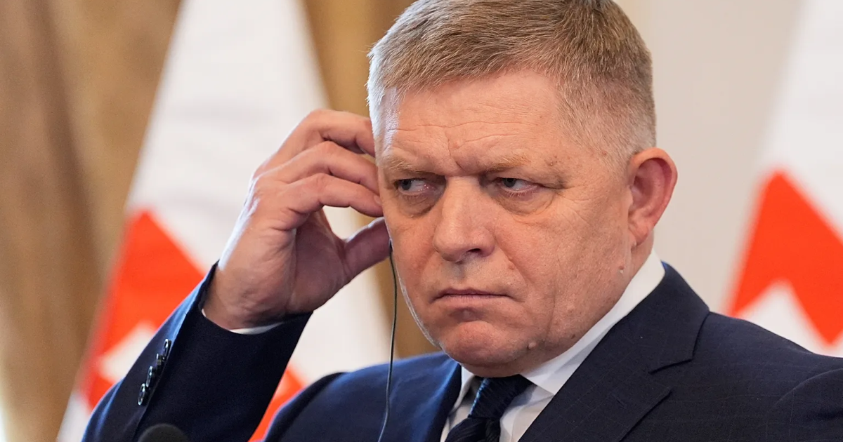 Мімікрія Фіцо. Чому словацький прем’єр раптом "зрозумів" Україну

                    – Юрій Васильченко