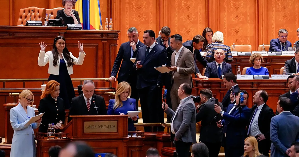 Самогубство проєвропейських сил. До чого призведе політична криза в Румунії

                    – Юрій Васильченко
