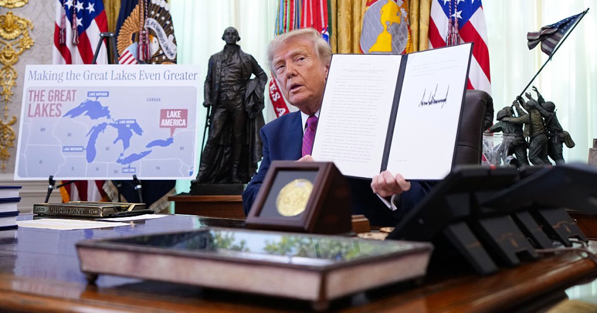 Океан Трампа. Чому в Білому домі новий напад найвеличнішості

                    – Юрій Вишневський